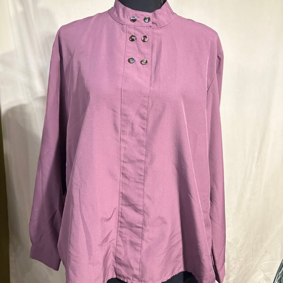 Vintage City Girl Top with Mother of Pearl Buttons - Picture 6 of 11